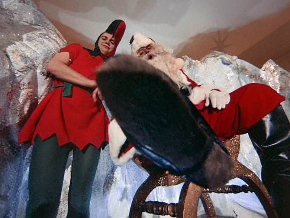The Christmas Story That Broke The Internet For All The Wrong Reasons - f3vq3ca
